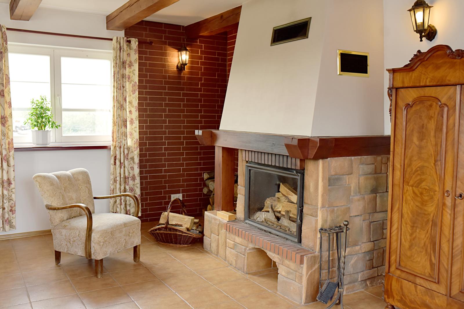 Romantyczny wieczór przy kominku na Mazurach