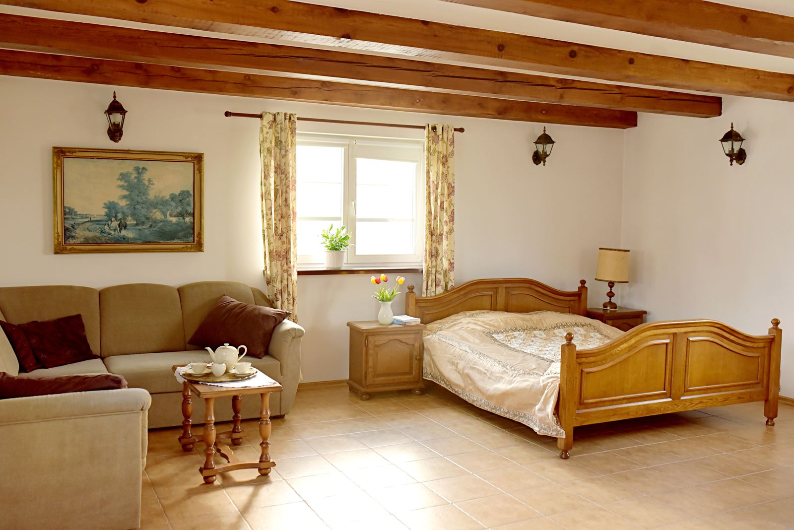 Sypialnia z widokiem na urokliwy ogród