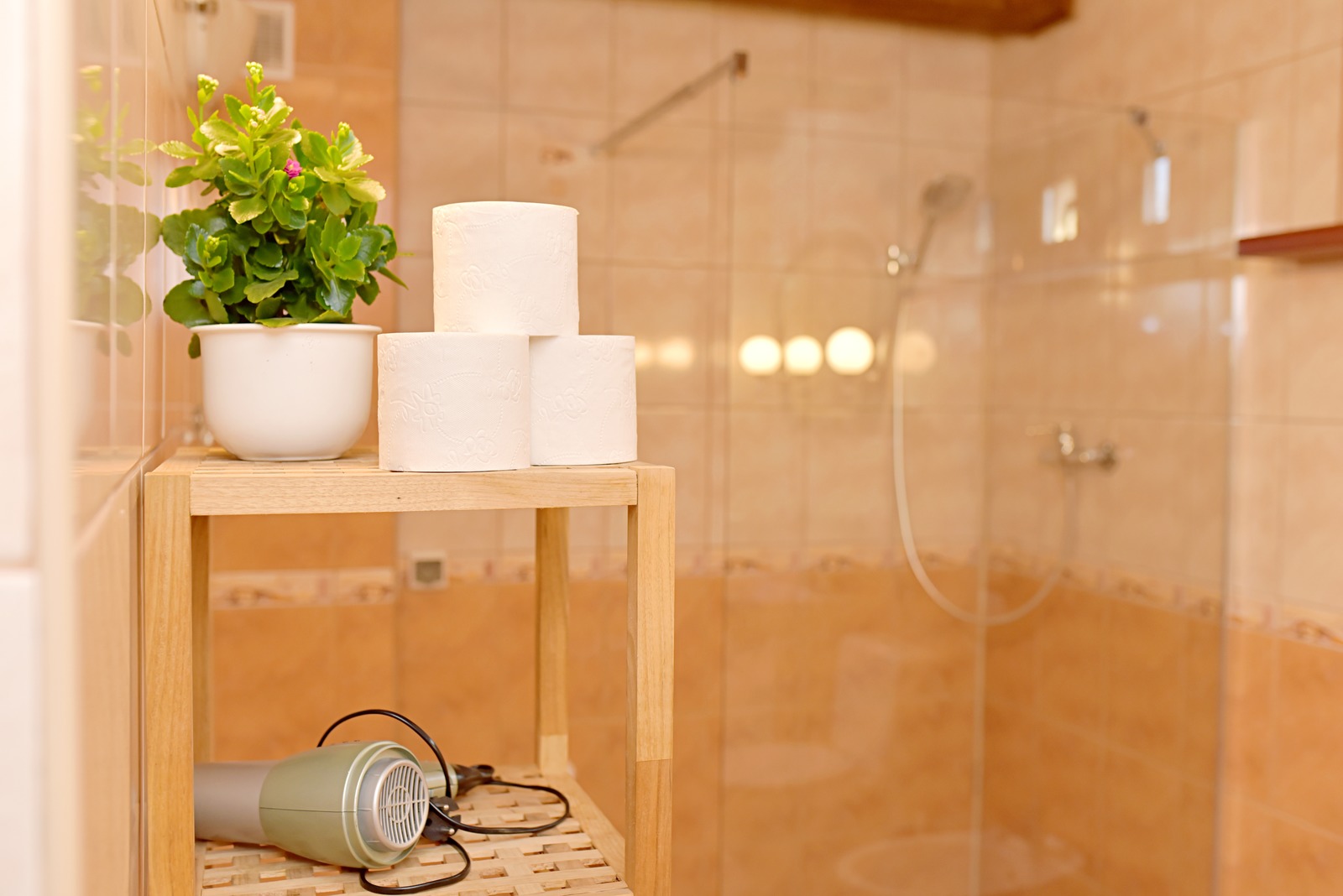 Przestronna łazienka dla wakacyjnego komfortu