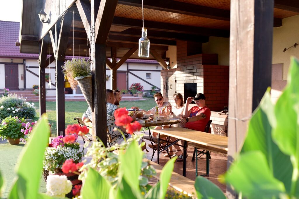 Dom z basenem na Mazurach